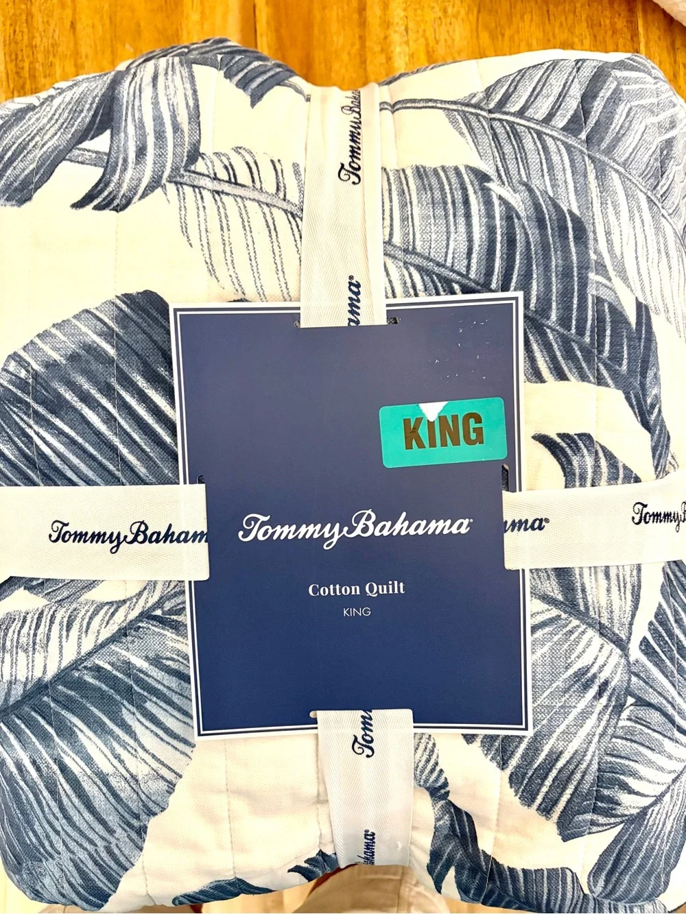Tommy Bahama Fiesta Palm Blue Leaf Print 100% Cotton Quilt - King